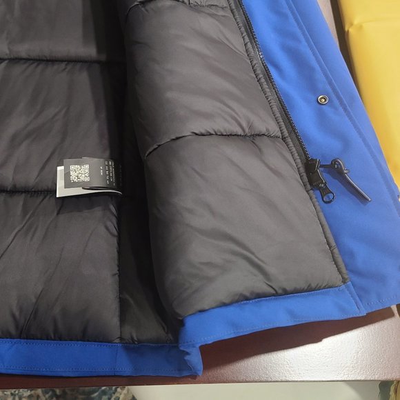 Kanuk Mont-Royal Parka Jacket - Picture 13 of 16